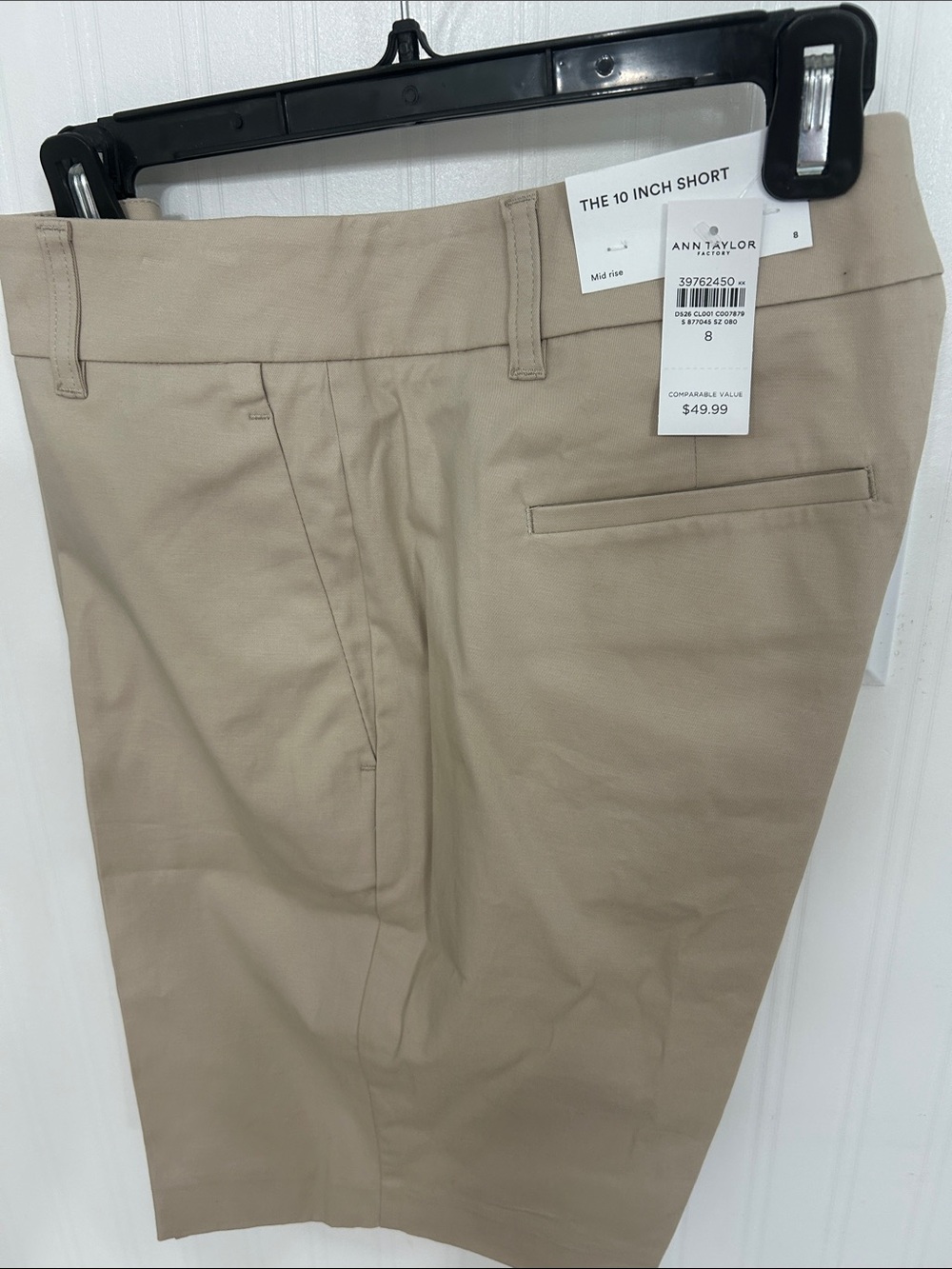 Ann Taylor Women’s Chino Shorts in Khaki Tan